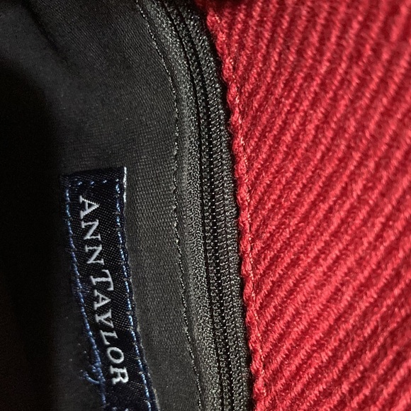 Ann Taylor purse. Red, excellent condition. - Picture 4 of 4